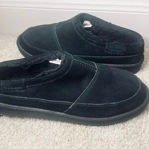 Uggs kookaburra men’s  Black Suede Slip-On Shoes